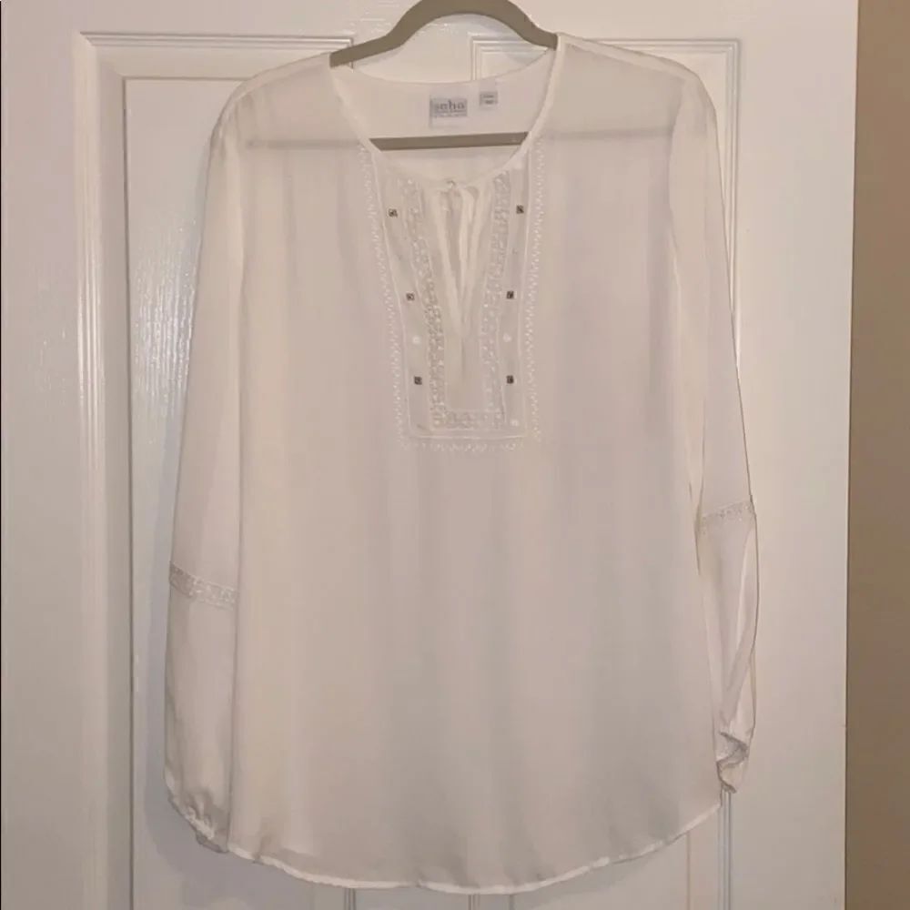 White tunic top 